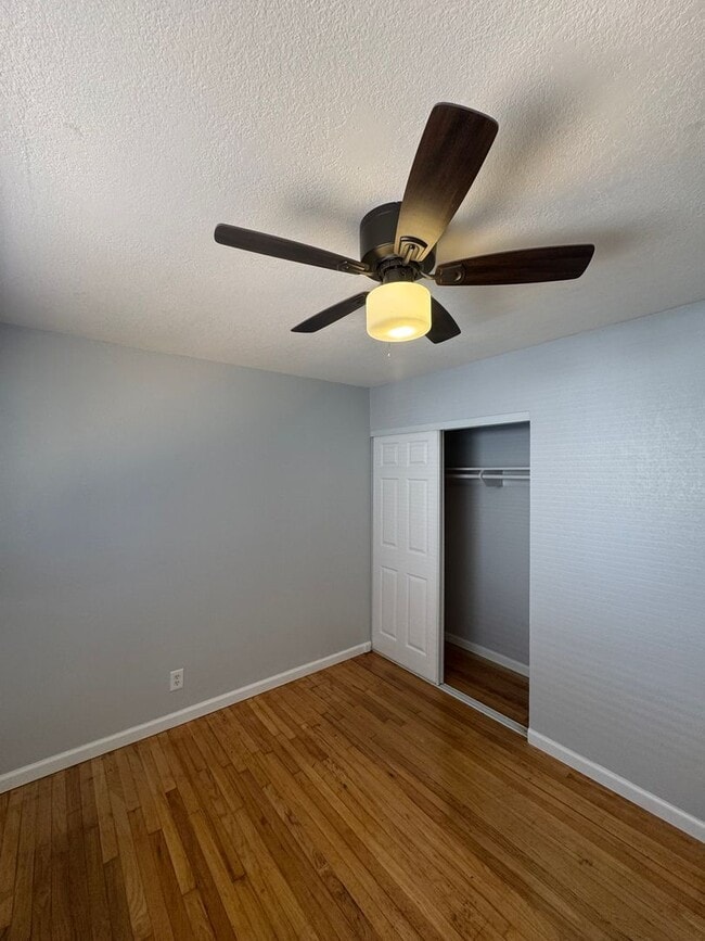 Building Photo - SPACIOUS 4 BED 2 BATH HOUSE WITH LARGE FENCED BACKYARD IN SHASTA LAKE