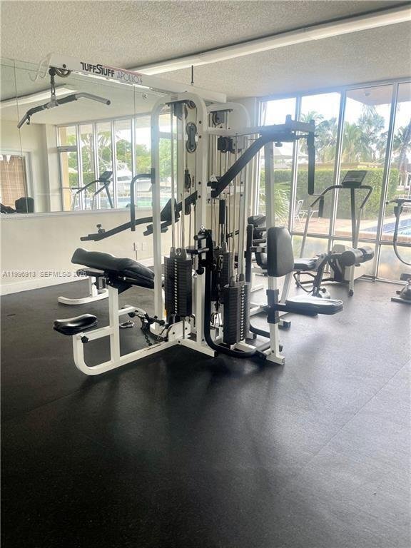 Building Photo - 2350 NE 135th St