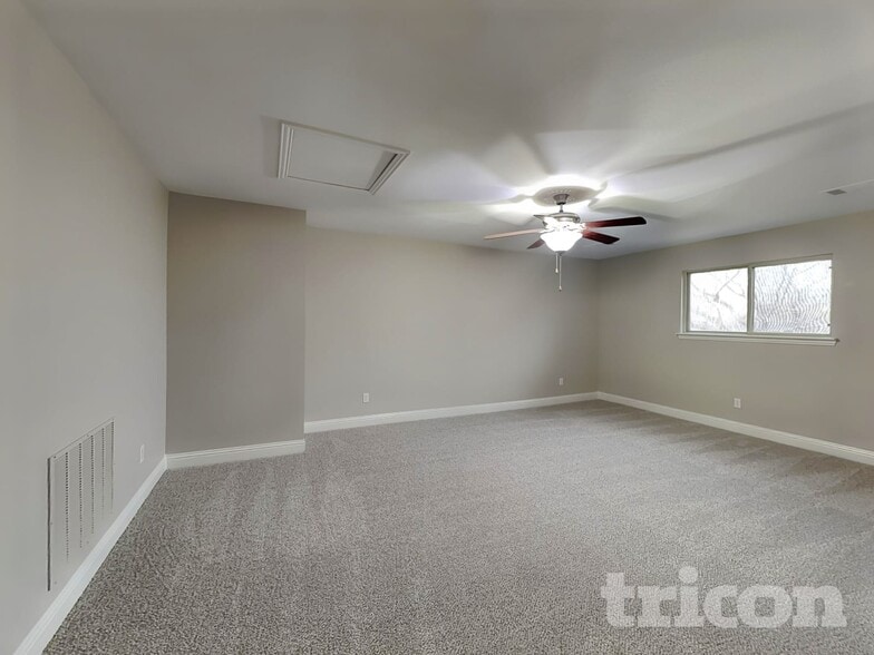 Building Photo - 1608 Cowtown Dr