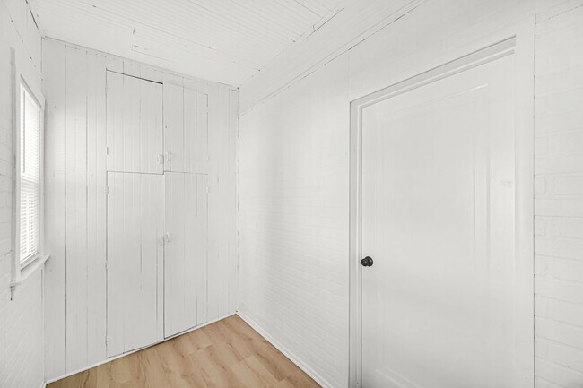 Building Photo - 1211 Euclid Ave