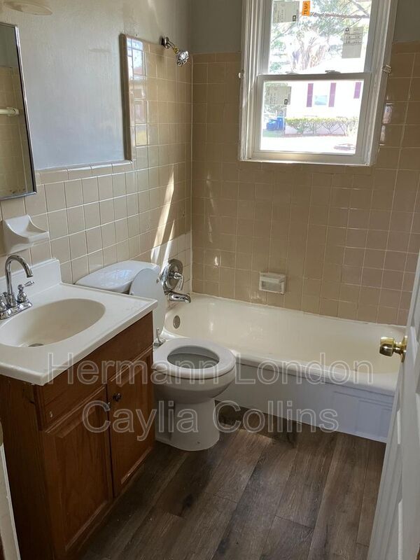 Building Photo - 6207 Tyndall Dr