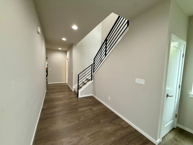 Building Photo - Renton Home