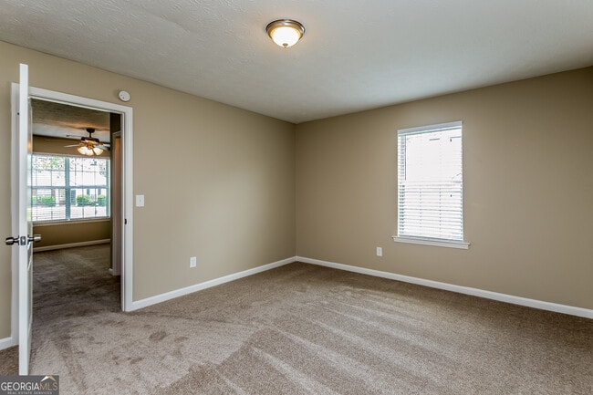 Building Photo - 3040 Reynolds Run