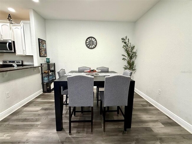 Building Photo - 17411 Promenade Dr