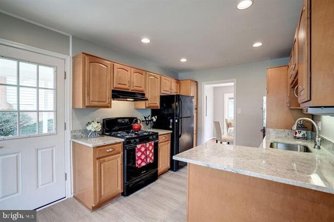 Building Photo - 1700 Pebble Beach Dr