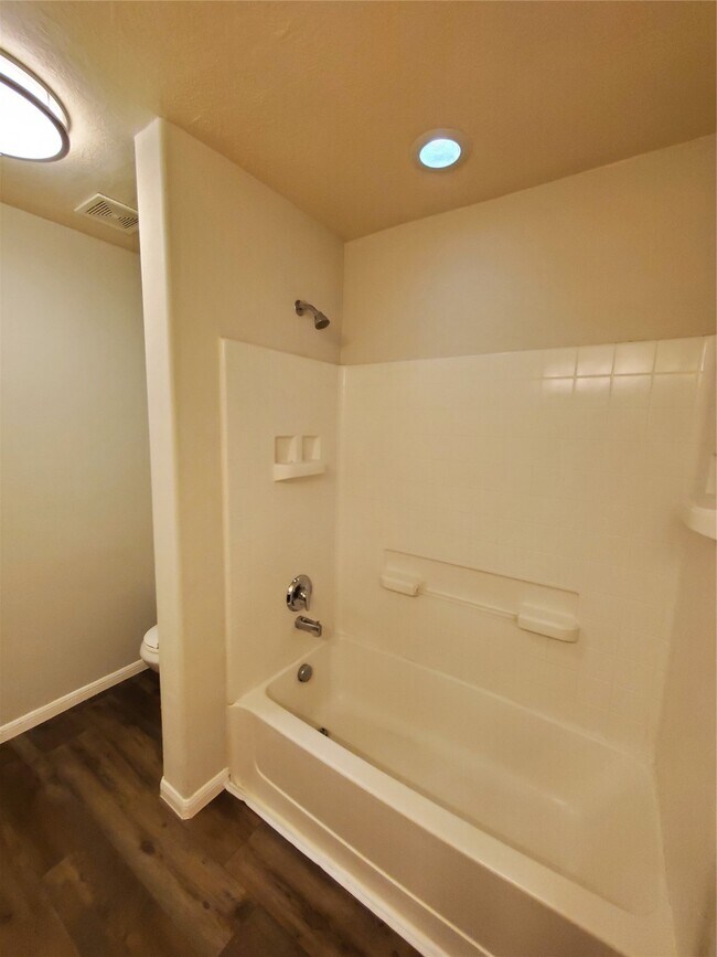 Building Photo - 9342 Canady Park Ln