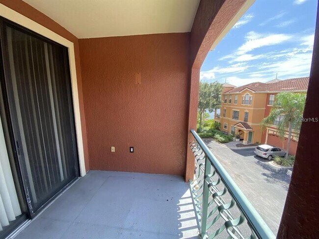 Building Photo - 2725 Via Cipriani