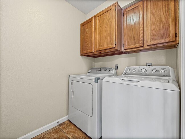 Building Photo - 2801 Single Trace Ct