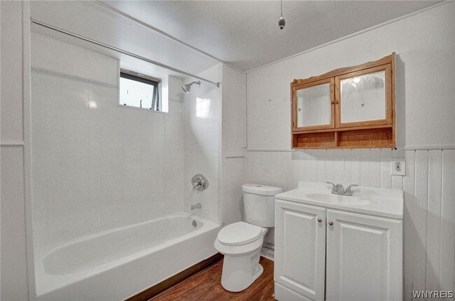 Building Photo - 214 Ludington St