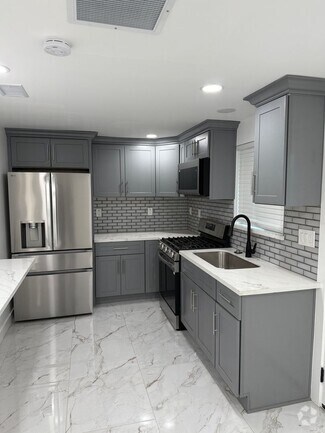 Building Photo - Cozy & Modern Newly built  SFR ADU in Gard...