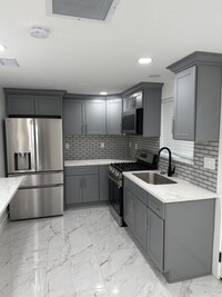 Building Photo - Cozy & Modern Newly built  SFR ADU in Gard...