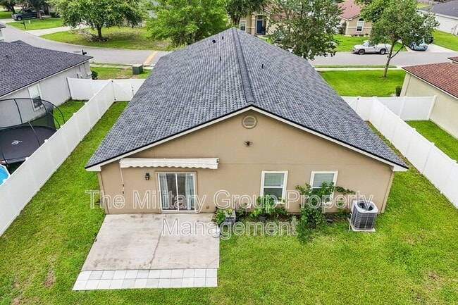 Building Photo - 12387 Anarania Dr