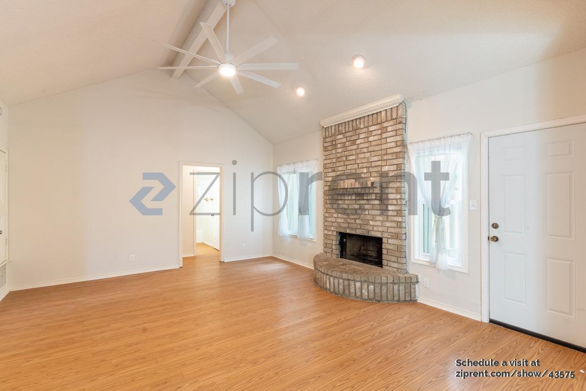 Building Photo - 710 Elder Way
