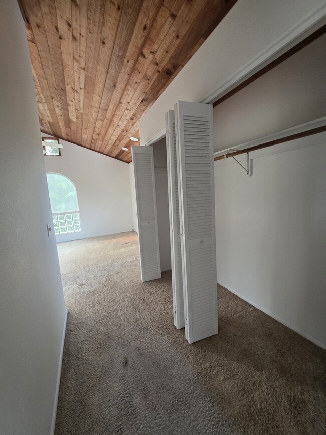 Building Photo - 15-1794-1794 1st Ave