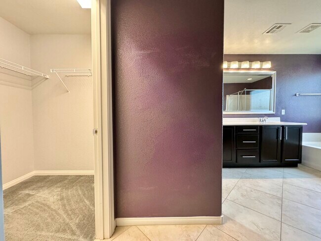 Building Photo - 10544 Pembroke Bay St