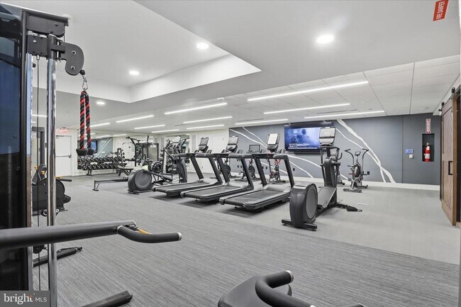 Building Photo - 631 D St NW