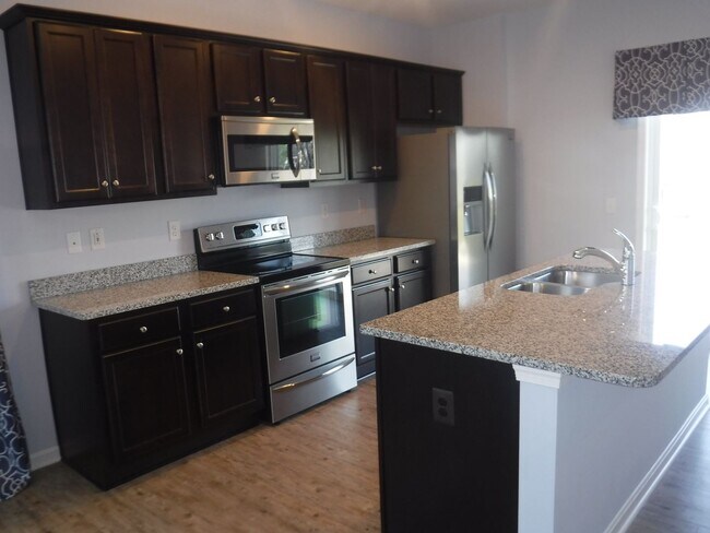 Building Photo - 188 Drexel Ct