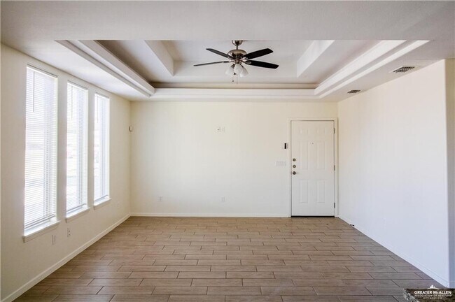 Building Photo - 12 Taxco Ct