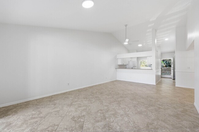 Building Photo - 138 Pebble Shores Dr