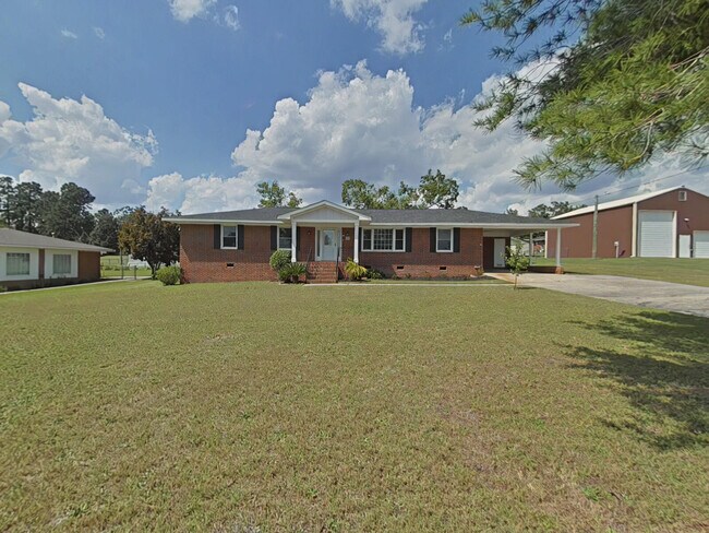 Building Photo - 117 Deerwood Dr