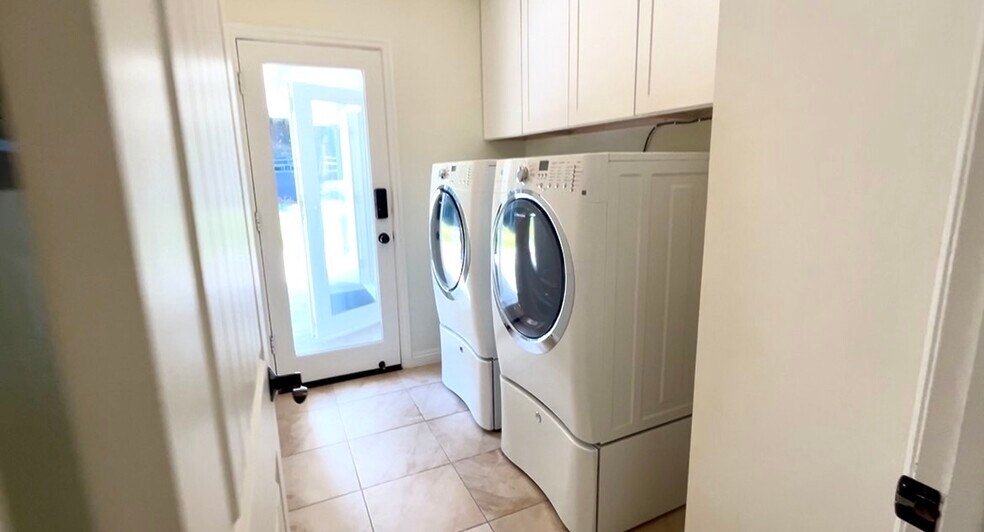 Building Photo - 32254 Sea Raven Dr