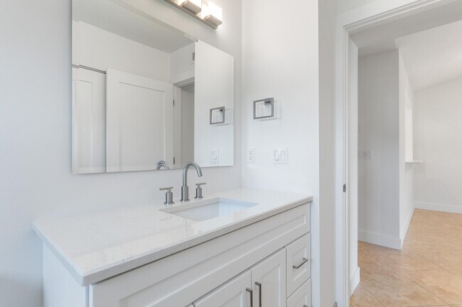Building Photo - 2061 NW 21st Terrace