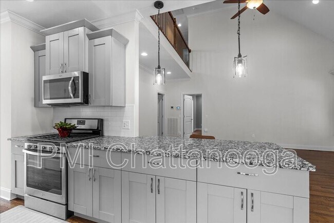 Building Photo - 8229 Pierpoint Dr