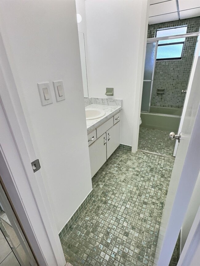 Building Photo - 9150 NW 38th Dr