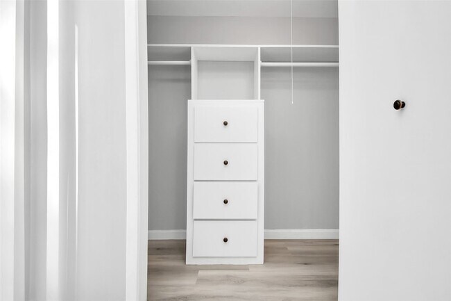 Building Photo - 17202 Imperial Valley Dr