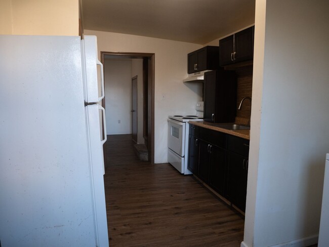 Building Photo - Bright 2-Bedroom Easton Apartment with Out...