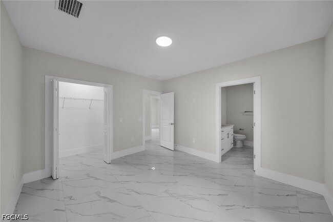 Building Photo - 633 Windermere Dr