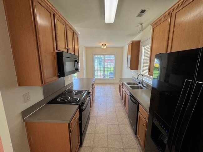 Building Photo - 13743 Carleen Way Dr
