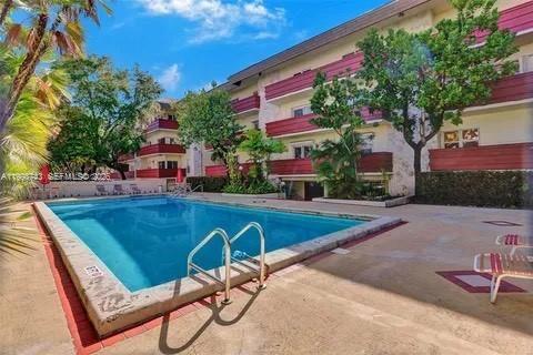 Building Photo - 1205 Mariposa Ave