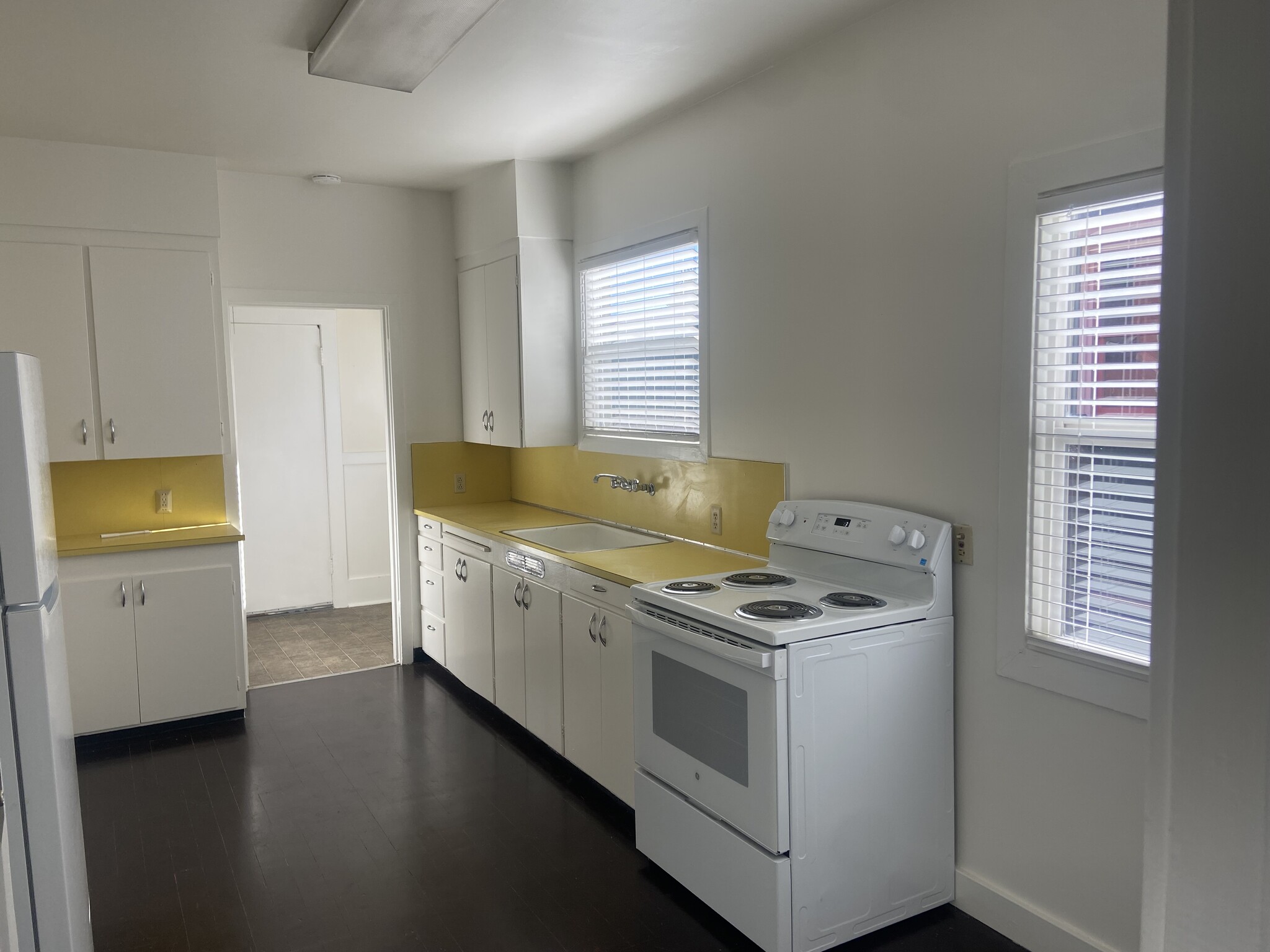 Building Photo - 3145 E St