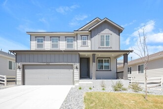 Building Photo - 3565 Makley Cir