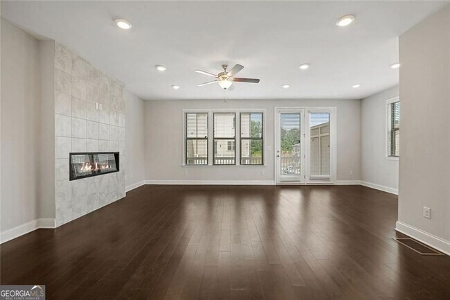 Building Photo - 4240 Hickory Pne Aly