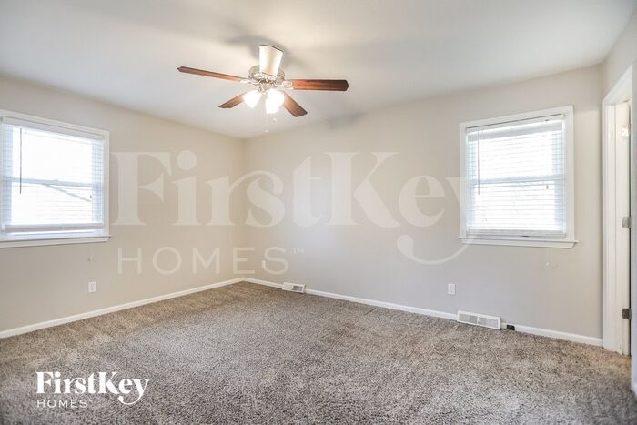 Building Photo - 515 NE 98th Terrace