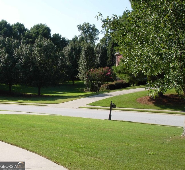 Building Photo - 120 Newfield Dr