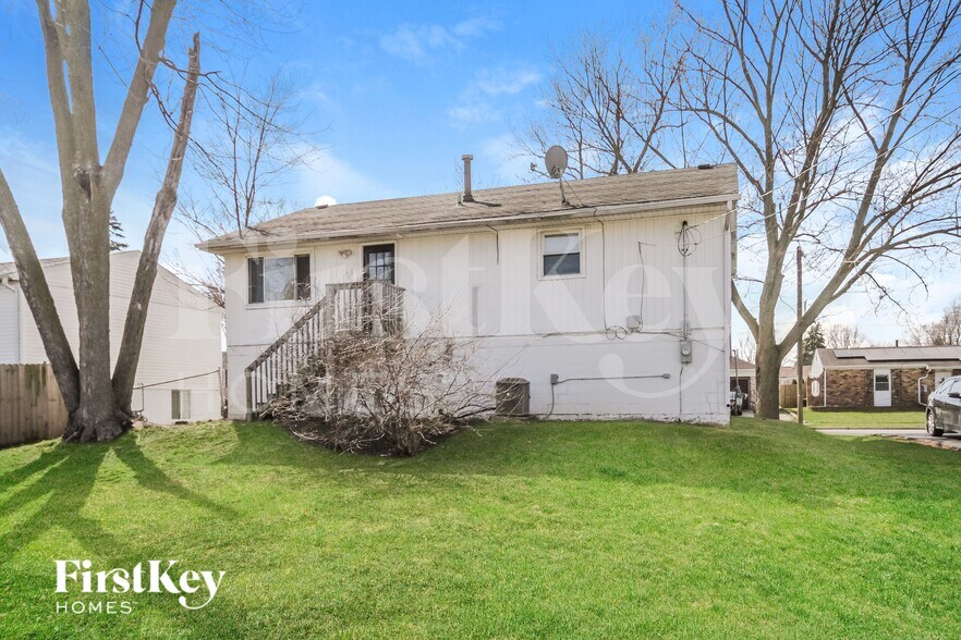 Building Photo - 341 Emery Ave