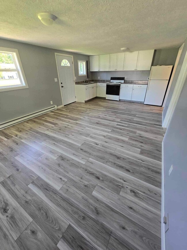 Building Photo - 26611 Lafave Rd