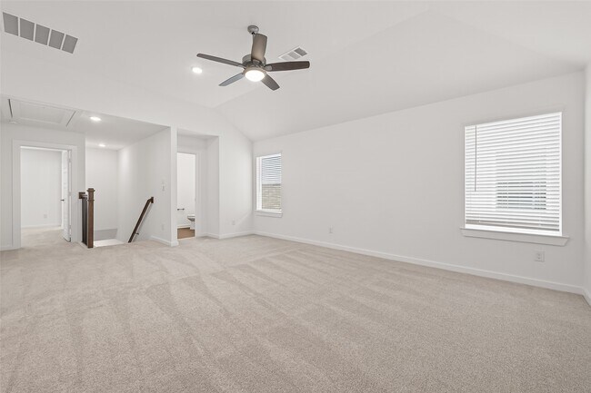 Building Photo - 32415 Sunbeam Dr