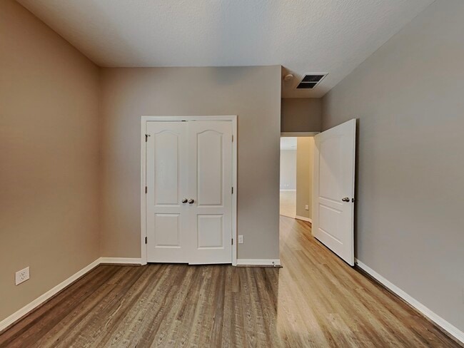 Building Photo - 2131 Lacosta Pl