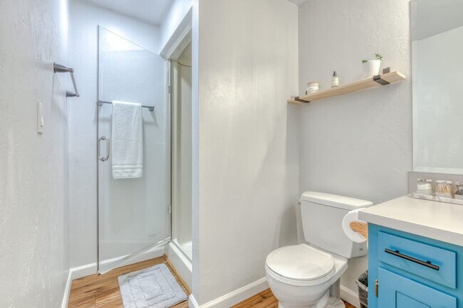 Building Photo - 353 Brightwood Ct
