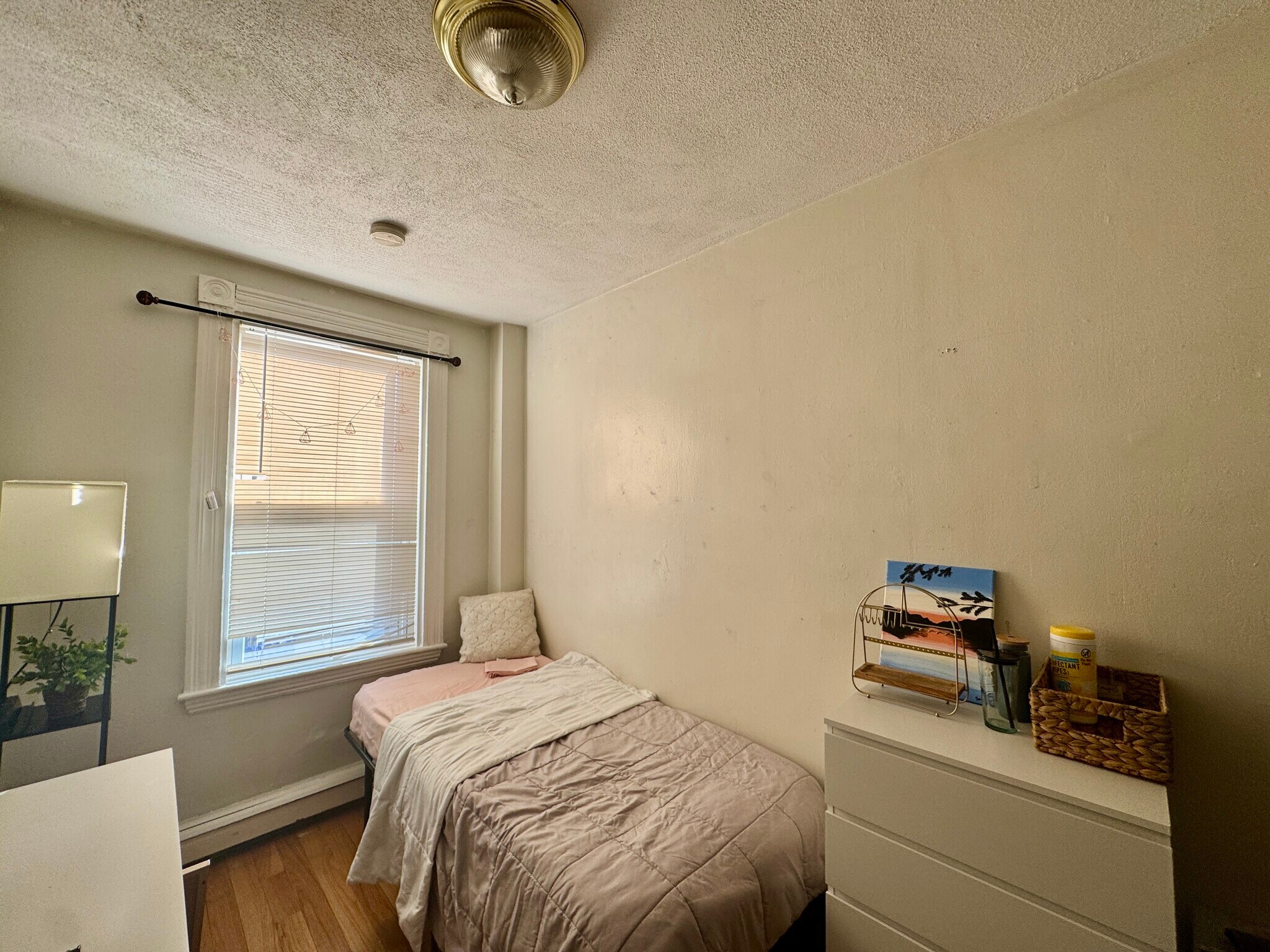 Building Photo - 3 Warwick St