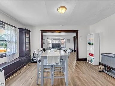 Building Photo - 3292 W 105th St