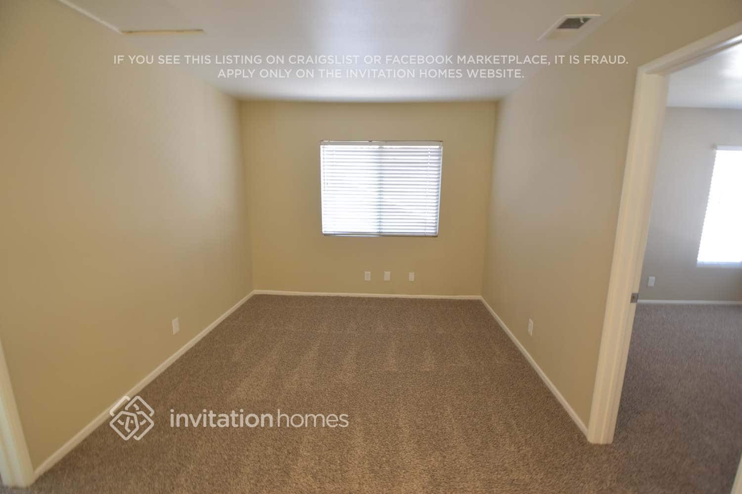 Building Photo - 24340 Saddlebag Ct