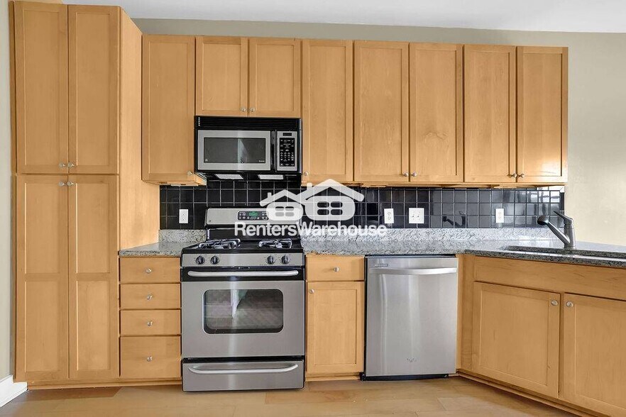 Building Photo - 799 Hammond Dr