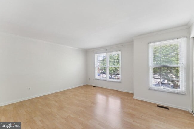 Building Photo - 10628 Tuppence Ct