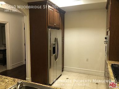 Building Photo - 10640 Woodbridge St