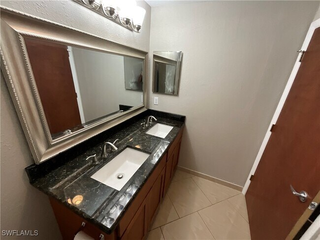 Building Photo - 8555 Bernwood Cove Loop